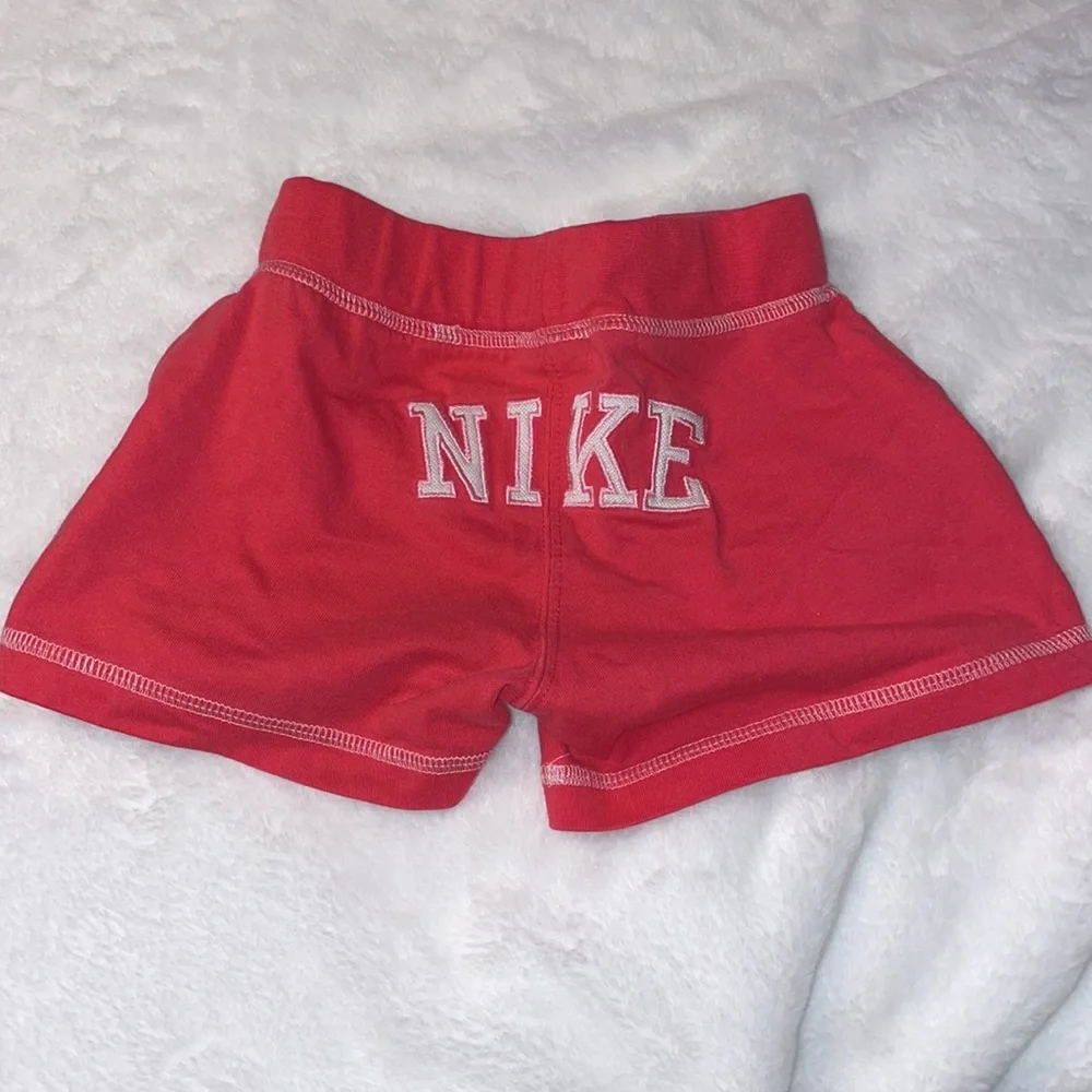 Nike 2t pink